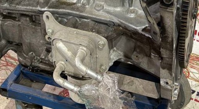 Масляный радиатор охлаждения АКПП 213055RB0A NISSAN