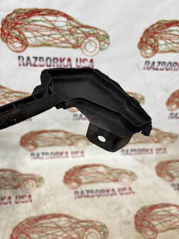 215594EB6A Дефлектор радиатора купить Украина