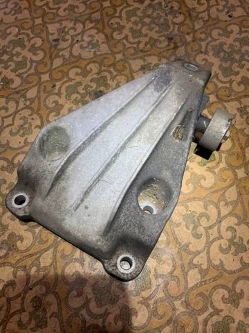 22116796781 BMW Кронштейн подушки (опоры) двигателя левой купить в Каменское