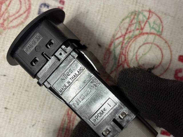 NISSAN 255854GA0A Кнопка отключения подушек безопасности AIRBAG в наличии Ирпень