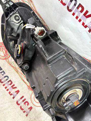 260105EE0A NISSAN Правая фара купить в Запорожье