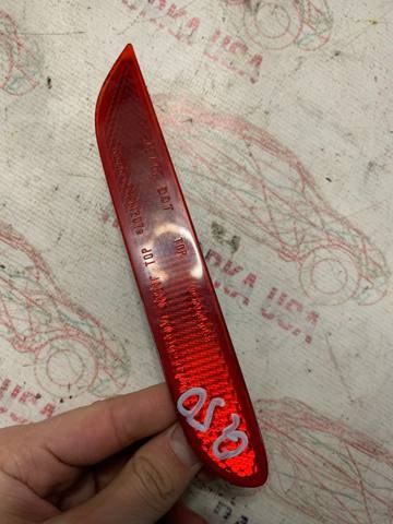 Правый отражатель бампера 26560JJ90A NISSAN