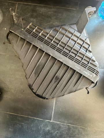 Коробка фильтра 281104R100 HYUNDAI