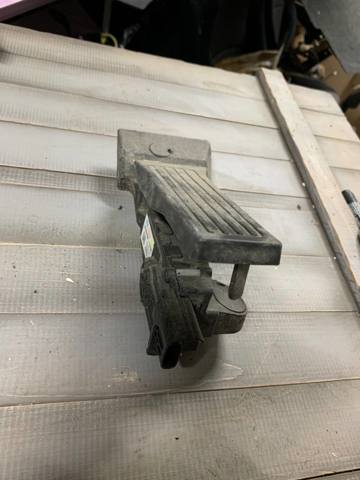 Педаль акселератора 32700C1200 HYUNDAI