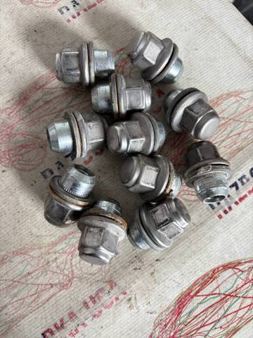 NISSAN 40224JK00A Гайки колесные в наличии Запорожье