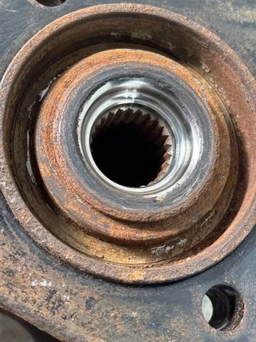 NISSAN 432024EG0A Задняя ступица в наличии Ровно