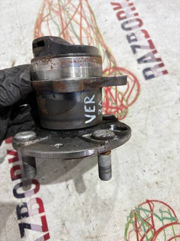 Ступица заднего колеса 432025EE1A NISSAN