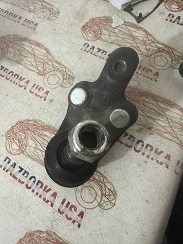 Шаровой палец на Тойота Камри V40