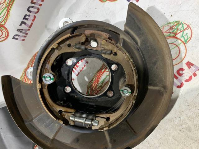 440001MB6A NISSAN Диск опорный заднего тормозного барабана правый купить в Черновцы