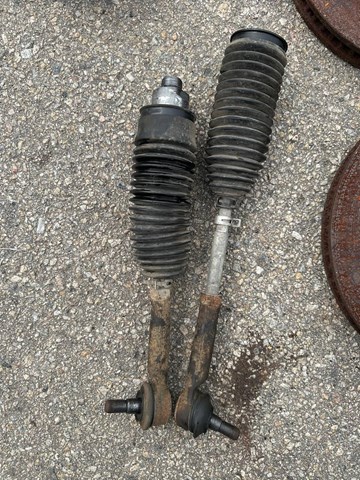 Наконечник рулевой тяги 4504669245 TOYOTA