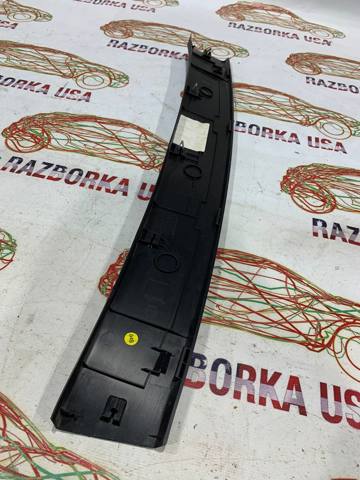 4G8867606 VAG Обшивка (облицовка) крышки багажника (двери 3/5-й задней) купить в Чернигов