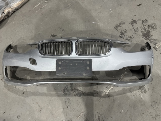 BMW 51117445105 Передний бампер в наличии Тернополь