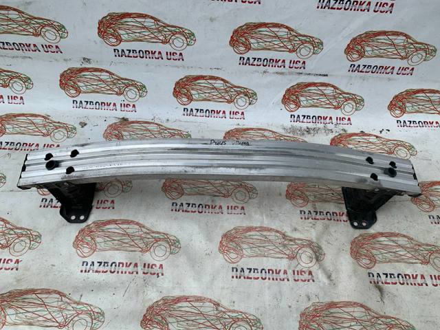 Балка бампера переднего 5202147120 TOYOTA