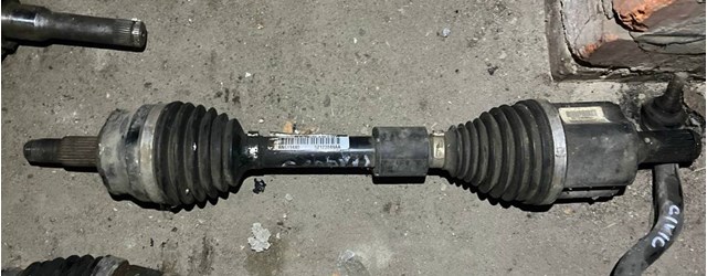 Полуось передняя левая 52123849AA CHRYSLER