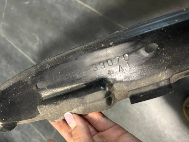 TOYOTA 5382833070 Уплотнитель крыла в наличии Павлоград