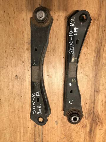 Рычаг задней подвески поперечный, правый 55260D5100 HYUNDAI