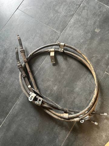 Трос ручника задний 597603S300DS HYUNDAI