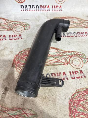 Патрубок воздушный, вход в турбину (наддув) 5C0129654 VAG