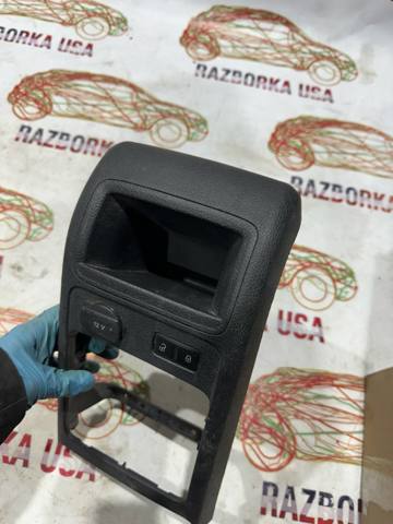 VAG 5C6864298E82V в наличии Тернополь