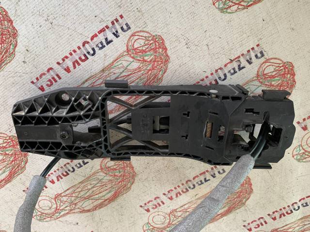 Держатель наружной ручки двери, передней правой 5N0839885H VAG