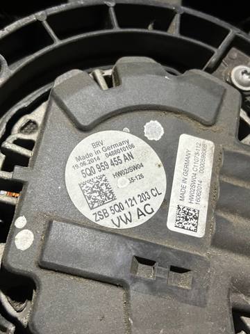 Диффузор радиатора охлаждения в сборе с крыльчаткой 5Q0959455AN VAG