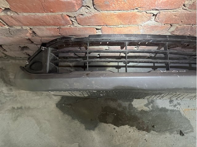 NISSAN 622546RR0A Решетка бампера в наличии Львов