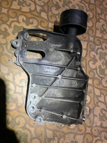 Кронштейн компрессора кондиционера 64557585167 BMW