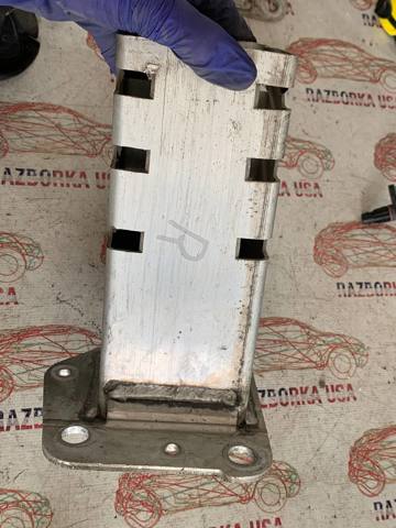 Кронштейн усилителя переднего бампера 68096084AC CHRYSLER