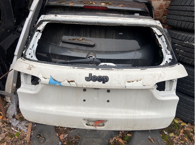 Задняя дверь 68242348AA CHRYSLER