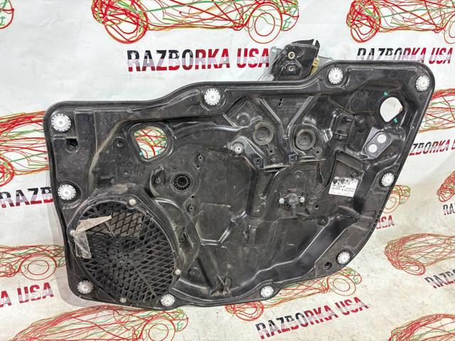 Механизм стеклоподъемника двери передней, правой 68268758AA CHRYSLER