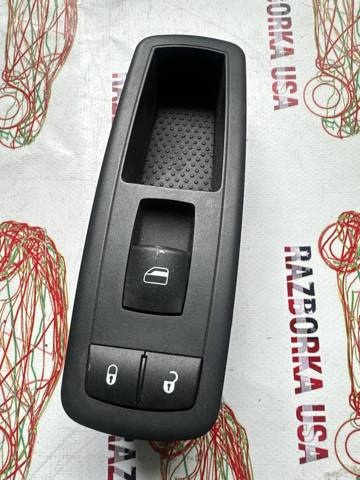 Кнопки переднего правого стекло подъёмника 68271204AA CHRYSLER
