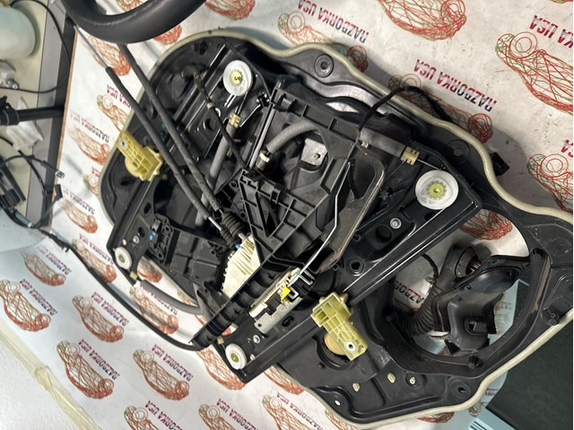 Механизм стеклоподъемника водительской двери 68292083AA CHRYSLER