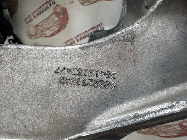 68302928AB CHRYSLER Цапфа передняя правая купить в Львов