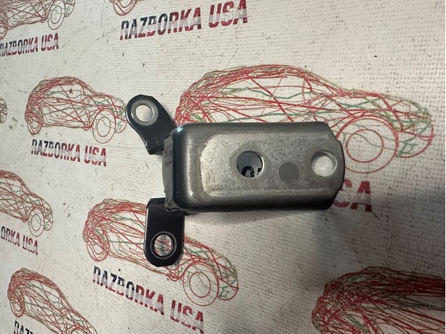 6875006010 Петля двери задней правой купить Ужгород