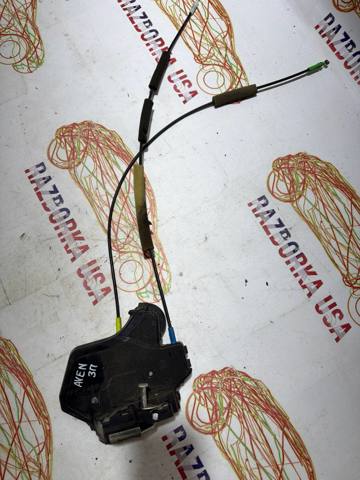 Замок задней правой двери  6905002102 TOYOTA