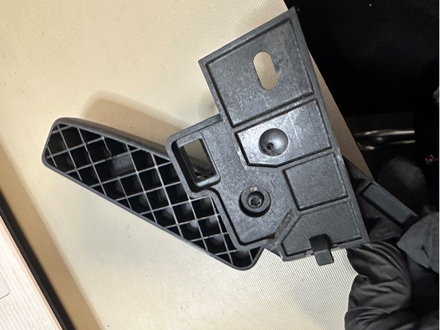 VAG 6R182353382V Ручка открывания капота в наличии Харьков