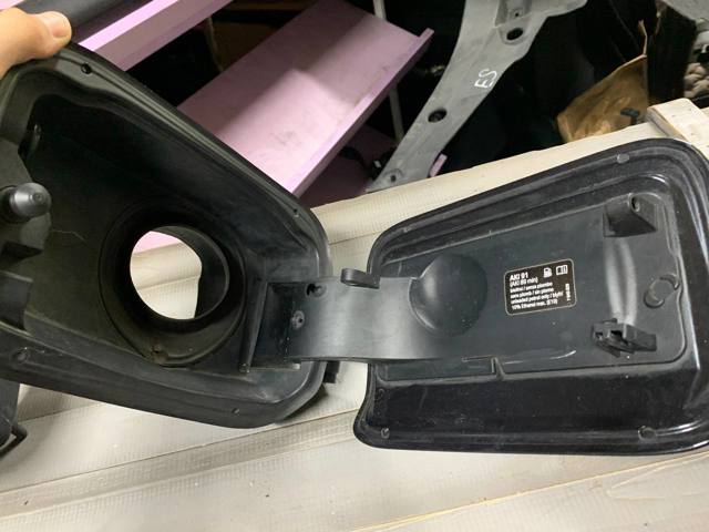 BMW 7204365 Корпус заливной горловины топливного бака в наличии Ровно