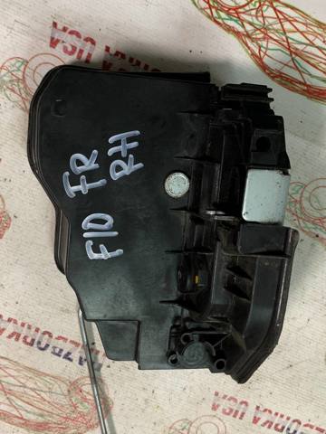 BMW 7229458 Замок передней правой двери в наличии Полтава
