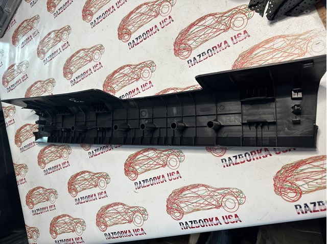 NISSAN 769516RA0A в наличии Винница