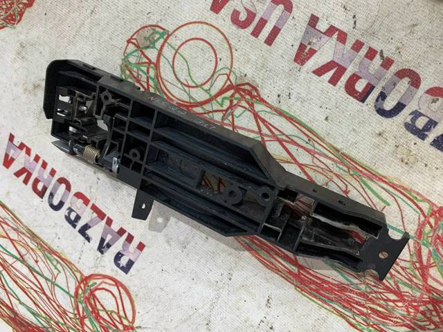 806105FD0B NISSAN Держатель наружной ручки двери передней правой купить в Каменское