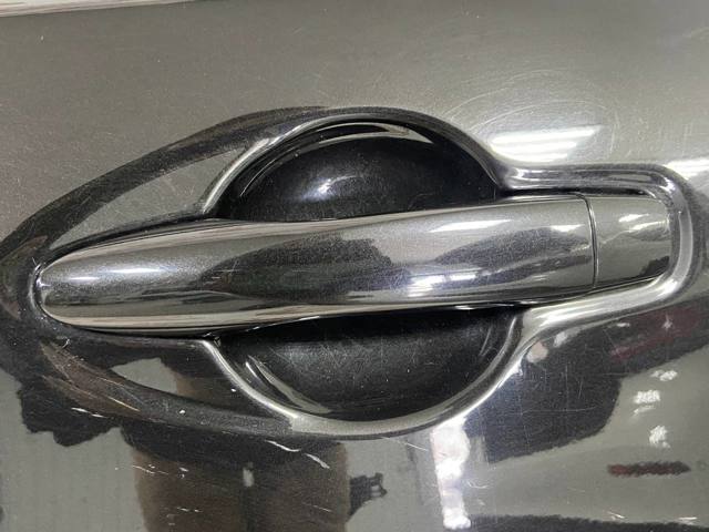 Ручка задней двери, наружная 806B04EH0B NISSAN