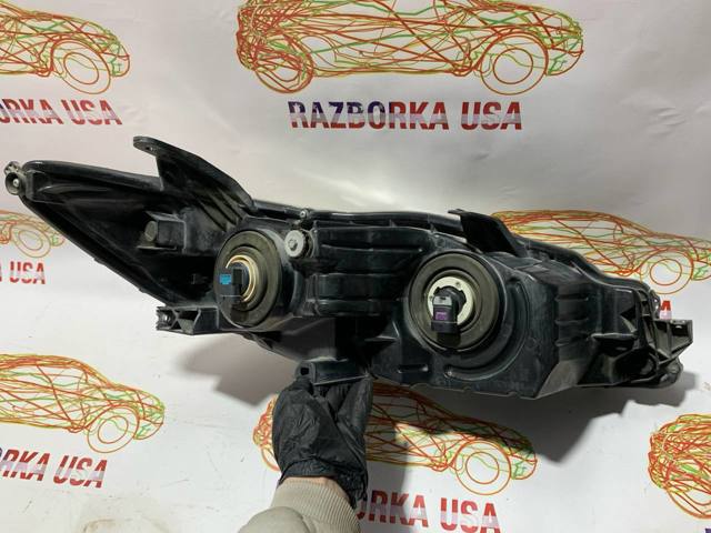 TOYOTA 8115006D90 Фара левая в наличии Винница
