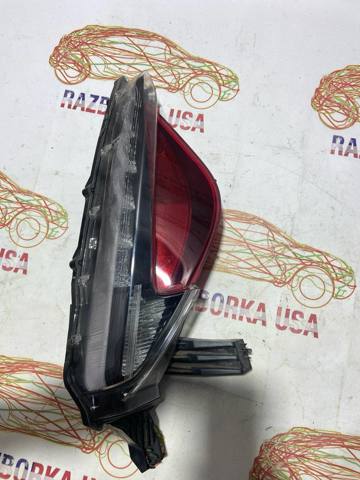 Противотуманнка задняя, левая 8154147010 TOYOTA