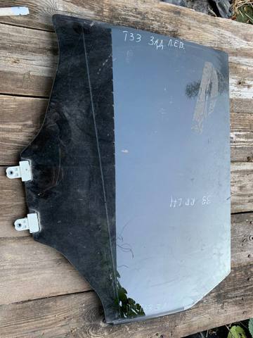 Стекло двери задней левой 823016RA0C NISSAN