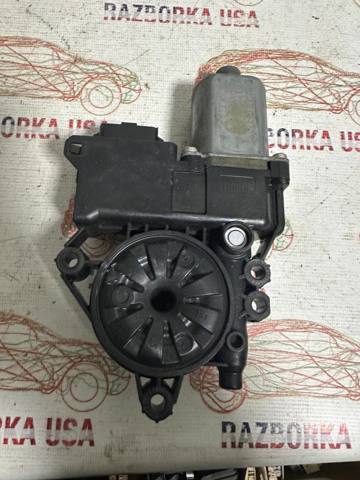HYUNDAI 824503S011 Мотор стеклоподъемника двери передней левой в наличии Украина