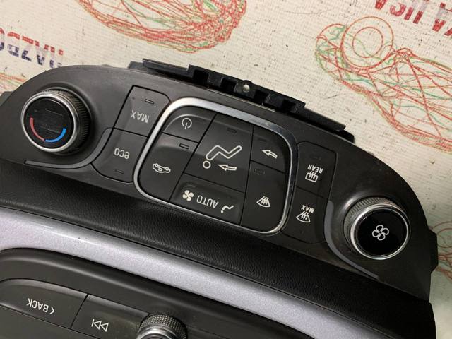 Регулятор вентилятора отопителя 84176059 GM