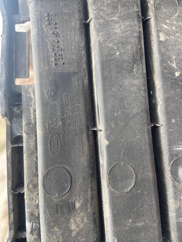 HYUNDAI 86522B0000 Решетка бампера в наличии Хмельницкий