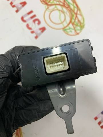 TOYOTA 8657233060 в наличии Запорожье