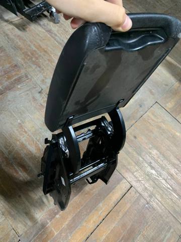 Центральная консоль торпеды 8R1863241B6PS VAG