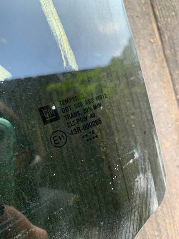 GM 95276495 Стекло двери задней левой в наличии Павлоград